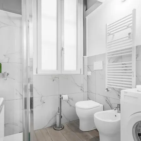 Design-m2 Moscova-centrale Fs-wifi-netflix *