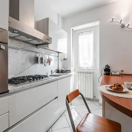 Appartement Nuovissima Dimora Con Terrazzino Milaan
