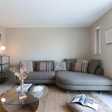 Elegante E Silenzioso Nel Cuore Di 米兰