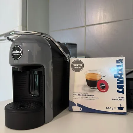 Navigli Metro4-tram2-naviglio Grande *