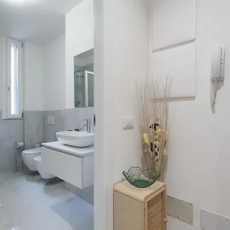 Melzo Premium Porta Venezia Apartament *