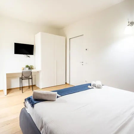 Corso Collection, Design