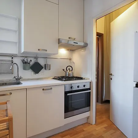 Contempora - Silent & Charming In Lovely Conca Del Naviglio