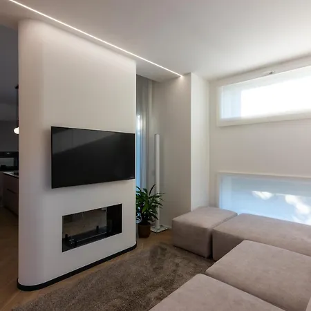 White House Con Posti Auto דירה