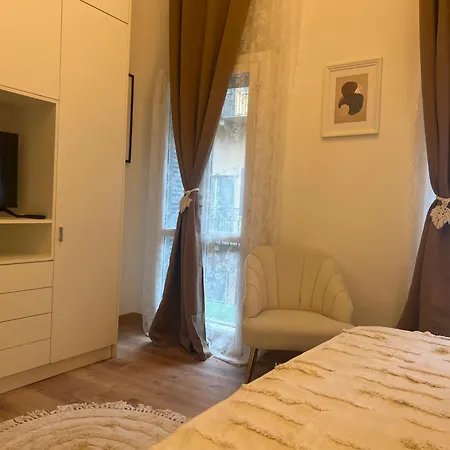 La Regina Delle Locazioni In Bocconi Apartament *