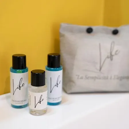 Daire 3-bedroom Design House San Babila-tricolore-m4 *