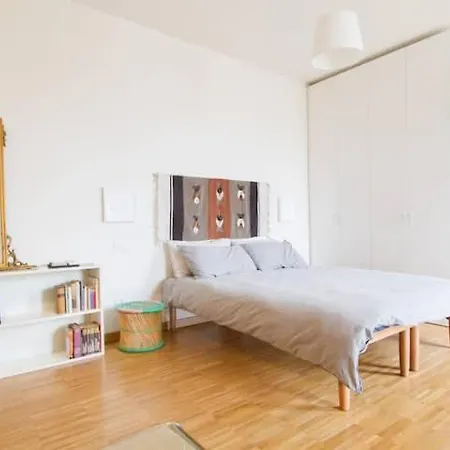 Amazing View Exclusive 9th Floor Apartment Milan