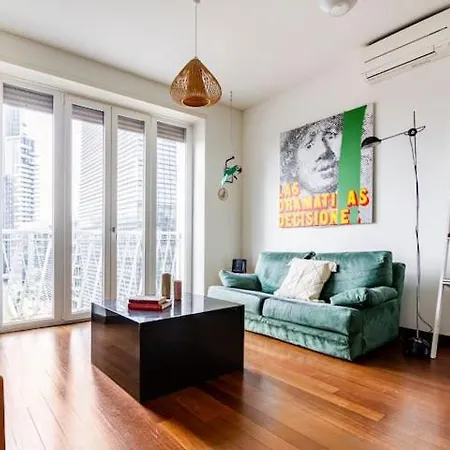 Amazing View Exclusive 9th Floor Apartment Milan
