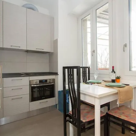 Amazing View Exclusive 9th Floor Apartment *