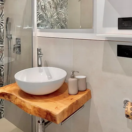 Private Near Duomo - M4 Santa Sofia * ミラノ