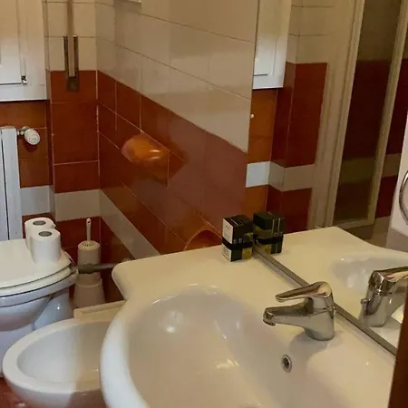 Metro Lanza Palace * ميلان