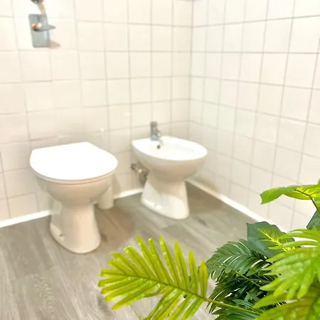 Golden Star Apartment *