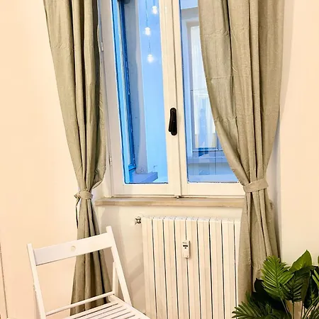 Golden Star Apartment *