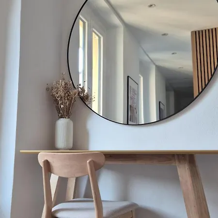 Whispering Naviglio Nest Apartment Milan