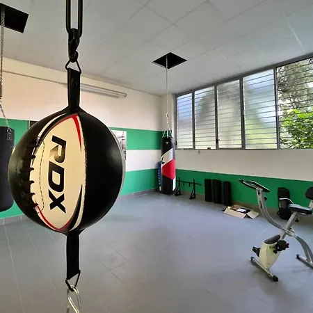 Chic Apt Near Piazza Duomo, Milan Apartment *