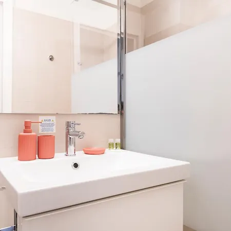 Easylife - - Corso Venezia 6 - San Babila *