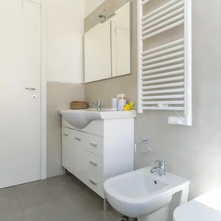 Casa Madera With Lovely Terrace * Milan