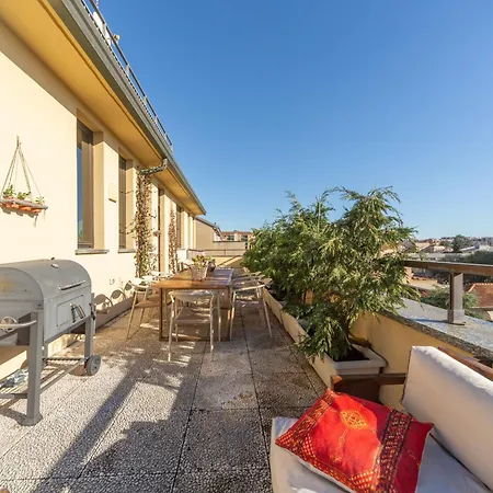 Casa Madera With Lovely Terrace Apartment
