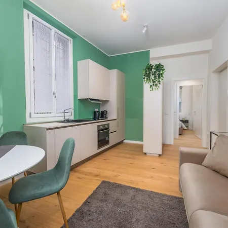 Apartment Solari Apartment, In Design Area, Near Tortona District,