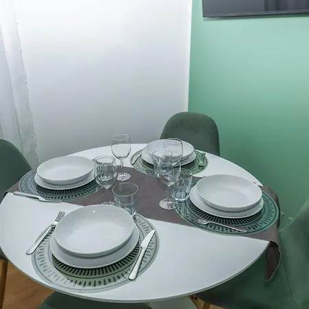 Solari Apartment, In Design Area, Near Tortona District, Apartment
