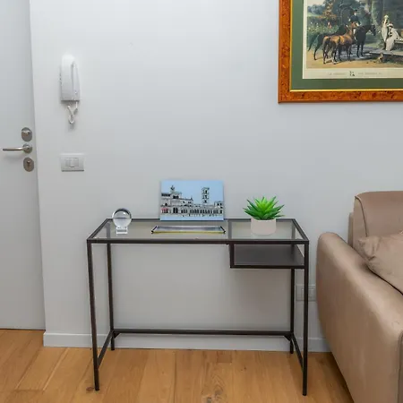 Apartment Solari Apartment, In Design Area, Near Tortona District, Milan