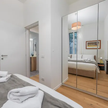 Solari Apartment, In Design Area, Near Tortona District, Apartment *