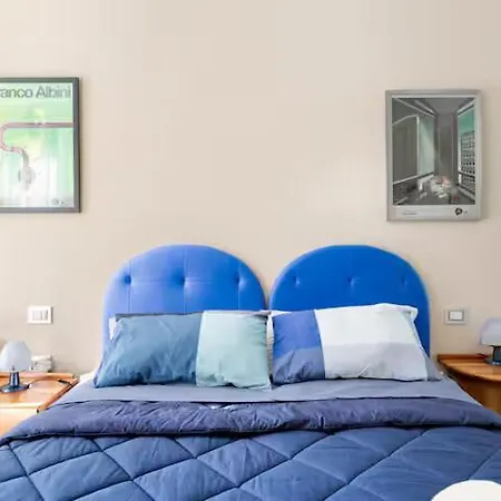 Apartman Arrivasti Stays-piede-a-terre In Centre