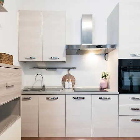 Easylife - - Morosini 27 - Cinque Giornate