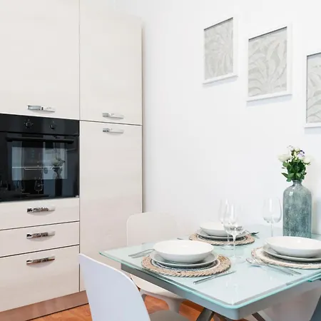 Cozy In Piazza 5 Giornate By Easylife * Milan