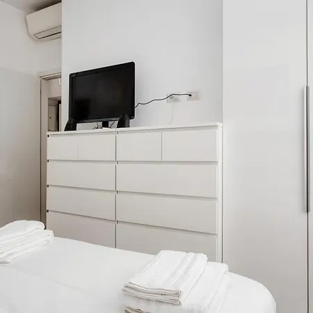 Apartment Stylish Flat Near San Siro - Metro Wifi & Ac Mailand