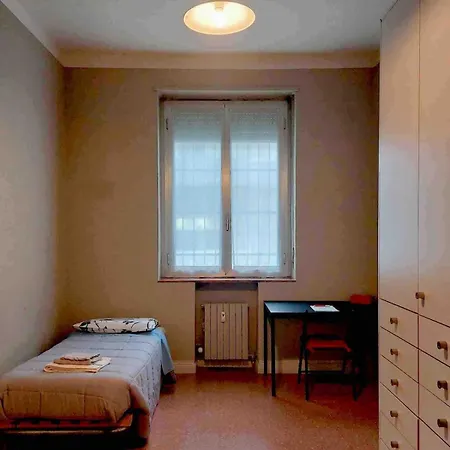 In Isola Garibaldi * ميلان