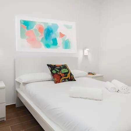 I San Siro I Steps To Metro, Ac & Free Wifi 아파트