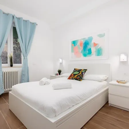 I San Siro I Steps To Metro, Ac & Free Wifi 아파트 밀라노