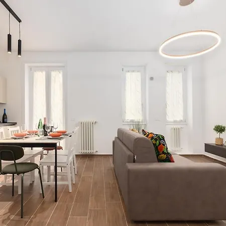 I San Siro I Steps To Metro, Ac & Free Wifi * 밀라노