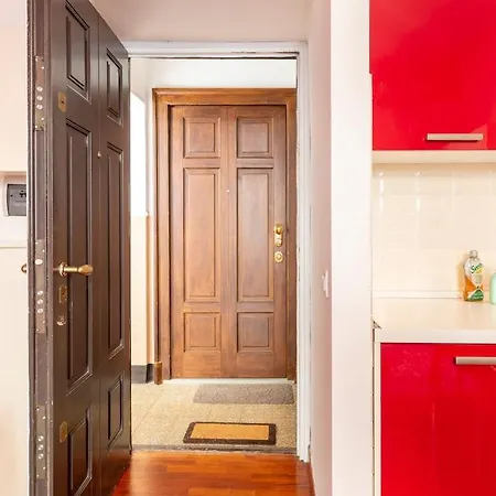 Andrea In The Navigli Area Milan