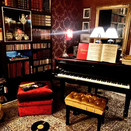 Bed & Breakfast Luxury In Art Nouveau Building Next To Metro Station *
