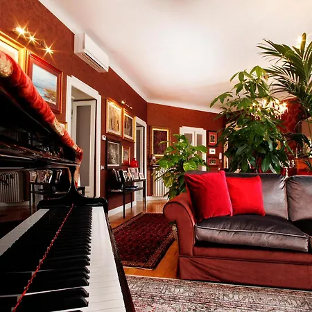 Luxury In Art Nouveau Building Next To Metro Station *