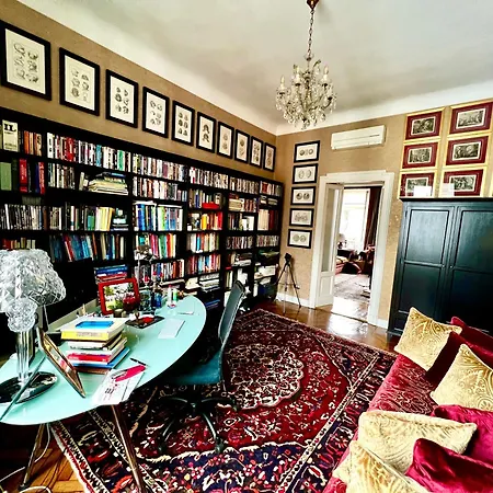 Bed & Breakfast Luxury In Art Nouveau Building Next To Metro Station *