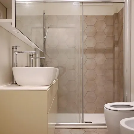 Luxury - 15 Min Duomo ミラノ