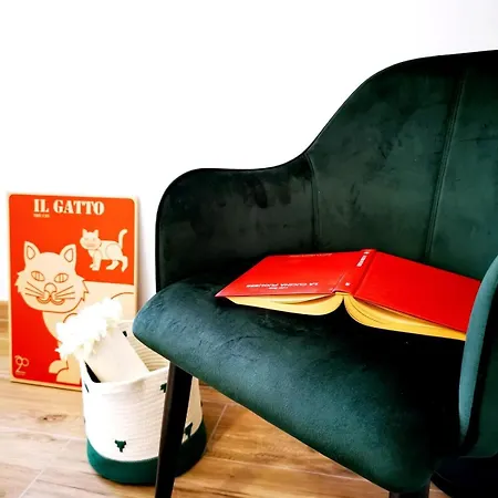 Cozy Flat 50 Meters From The Metro 米兰