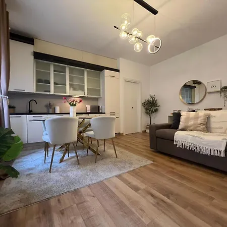 La Regina Delle Locazioni In Bocconi Apartament