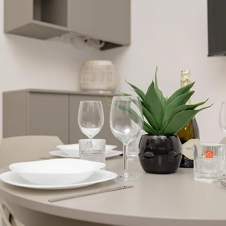 2co4 - Duomo - Modern - Milaan