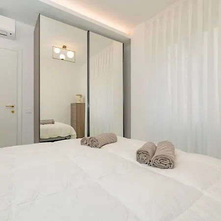 1co4 - Duomo - Luxurious And -