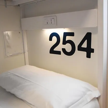 Hostel Bovisa Urban Garden Milan