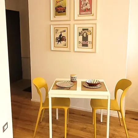 Metro Isola - Nuovo Design Apartment - La Milanese Apartmán *