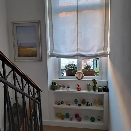 Panzió Casa Mari - Free Secure Parking, Breakfast, Private Bathroom, Wifi, Garden, Aircon, 5 Min Walk To Metro And Train Station Milánó