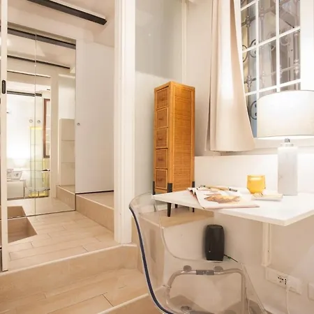 House In Nolo Appartamento