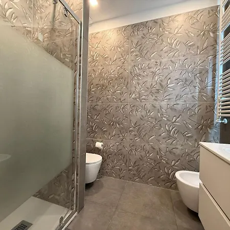 Lejlighed Wide & Bright 2 Bedroom Flat 50m From M4 Station *