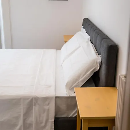 Shortmi Buenos Aires * ميلان