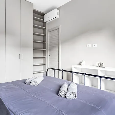 Apartment Ma22 - Duomo-loreto - Near The Duomo - Milan
